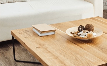 Comment bien protéger une table à manger en bois ?